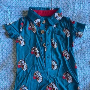 Posh peanut valentine tiger short jumper